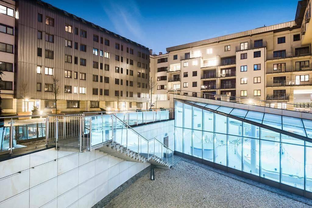 Premium Apartment For Old Town & Jewish Quarter - Balcony Plus Pool Onsite Cracovia Exterior foto
